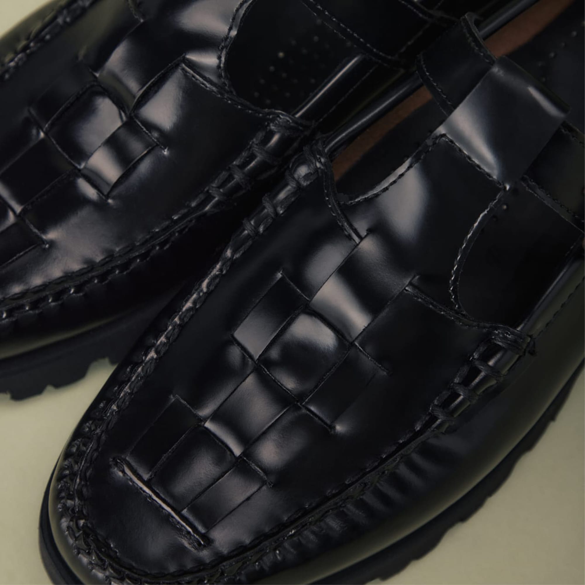 Womens Mary Jane Fisherman Super Lug Black | G.H. Bass