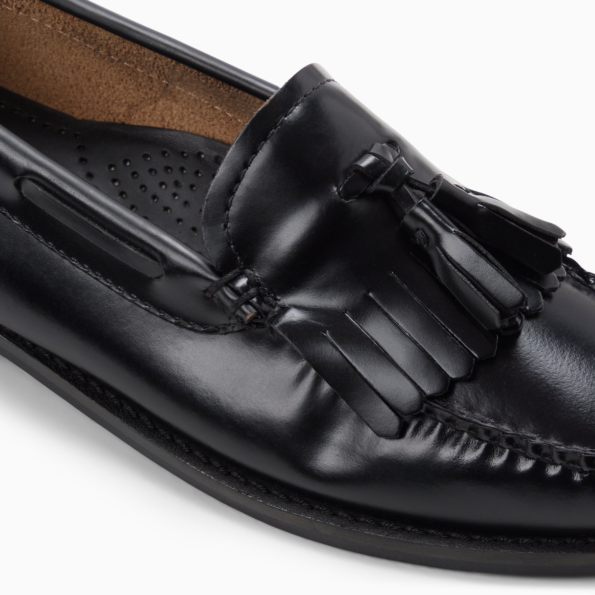 Womens Esther Weejuns® Tassel Loafer Black | G.H. Bass