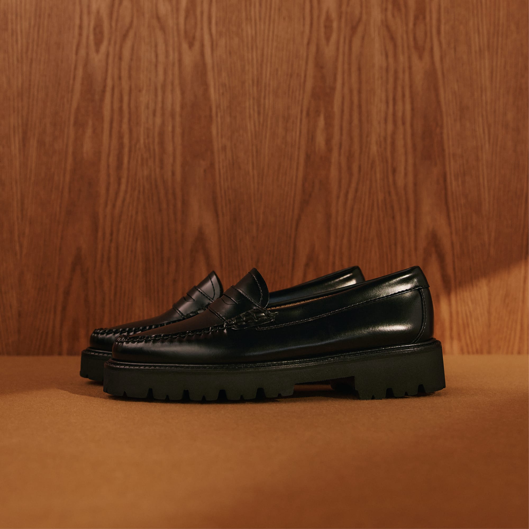 Women's Whitney Superlug Weejuns® Black | G.H. Bass