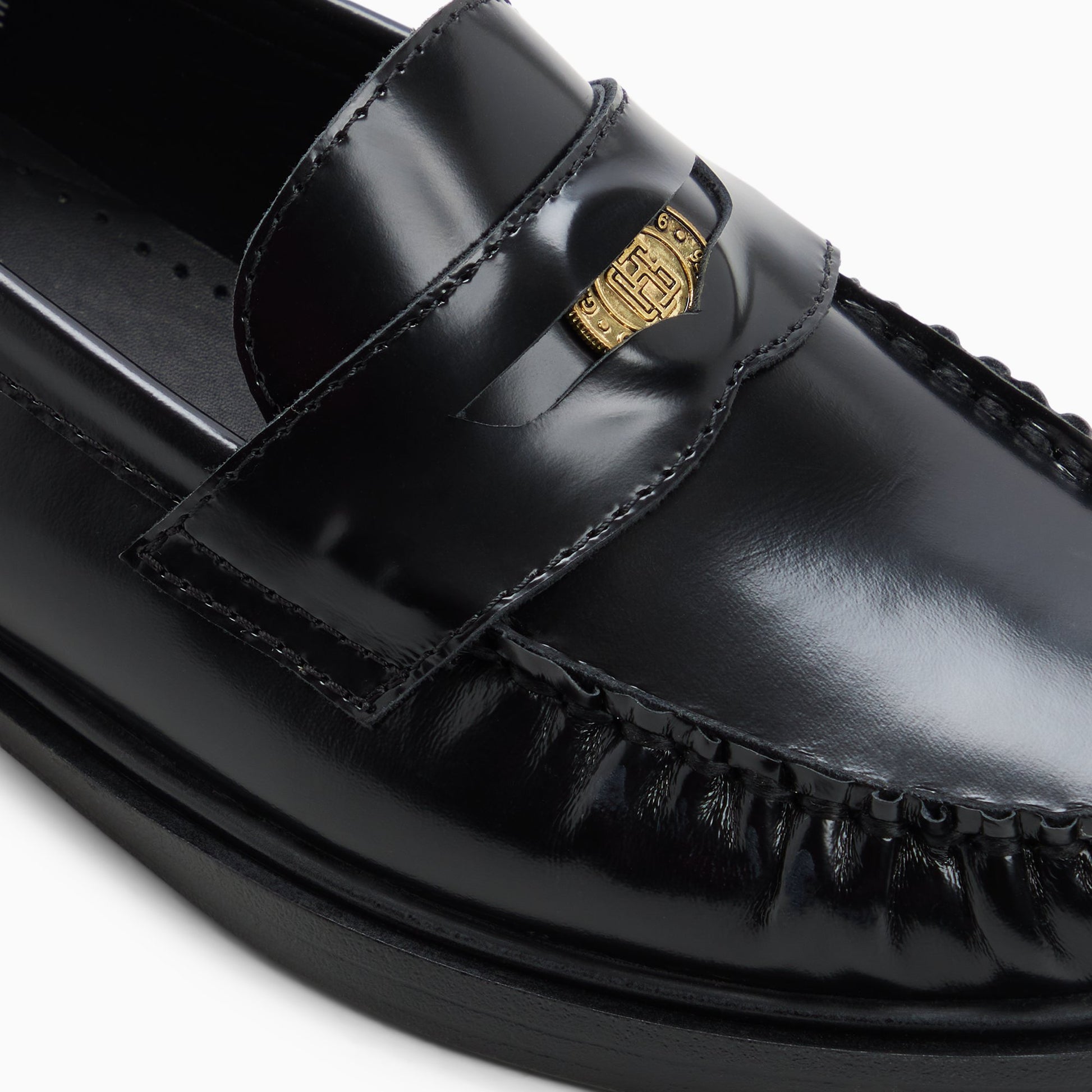 Top-down view of the Black Womens Wren Penny Loafer Penny Loafers