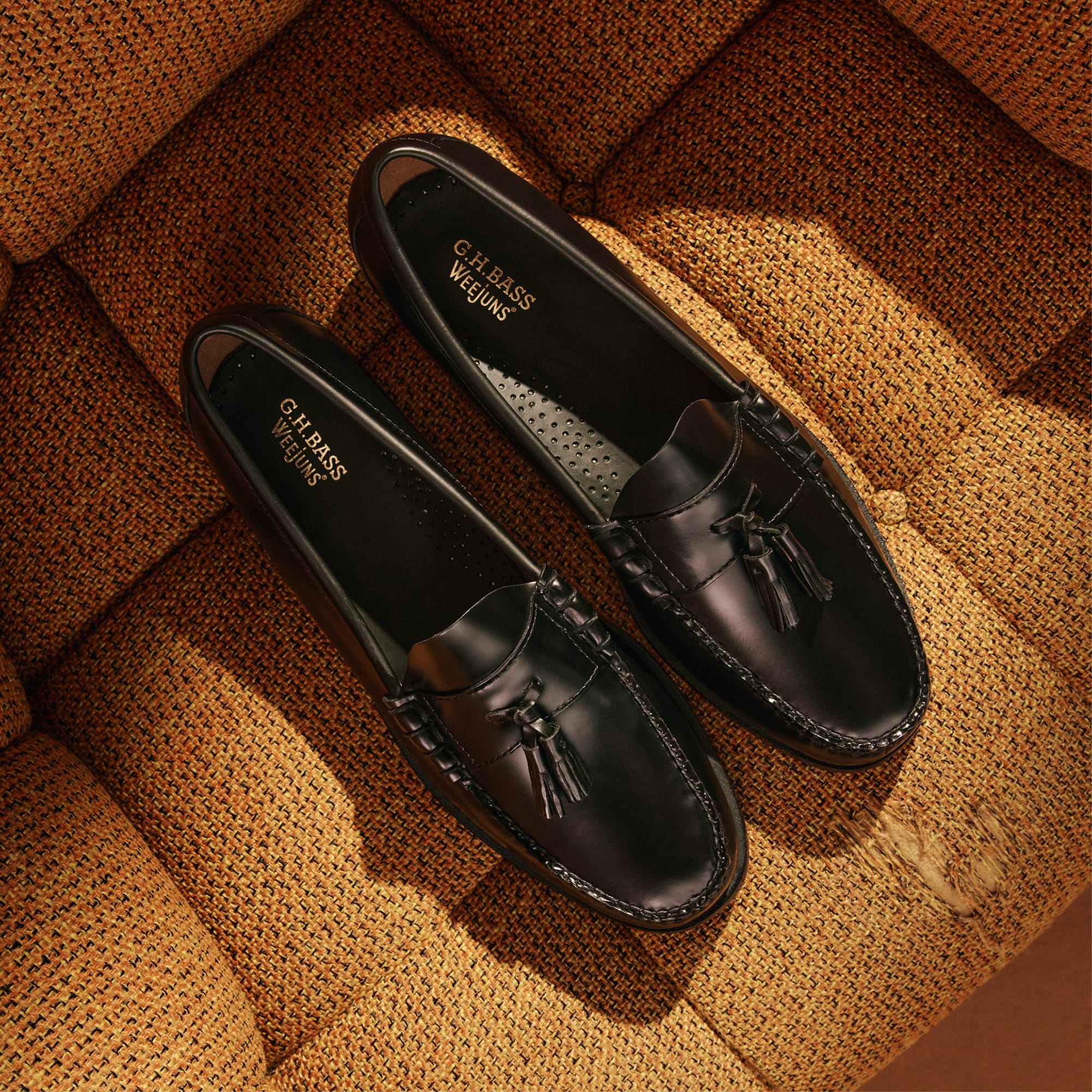 Men's Lennox Weejuns® Tassel Loafer Black | G.H. Bass – G.H.BASS