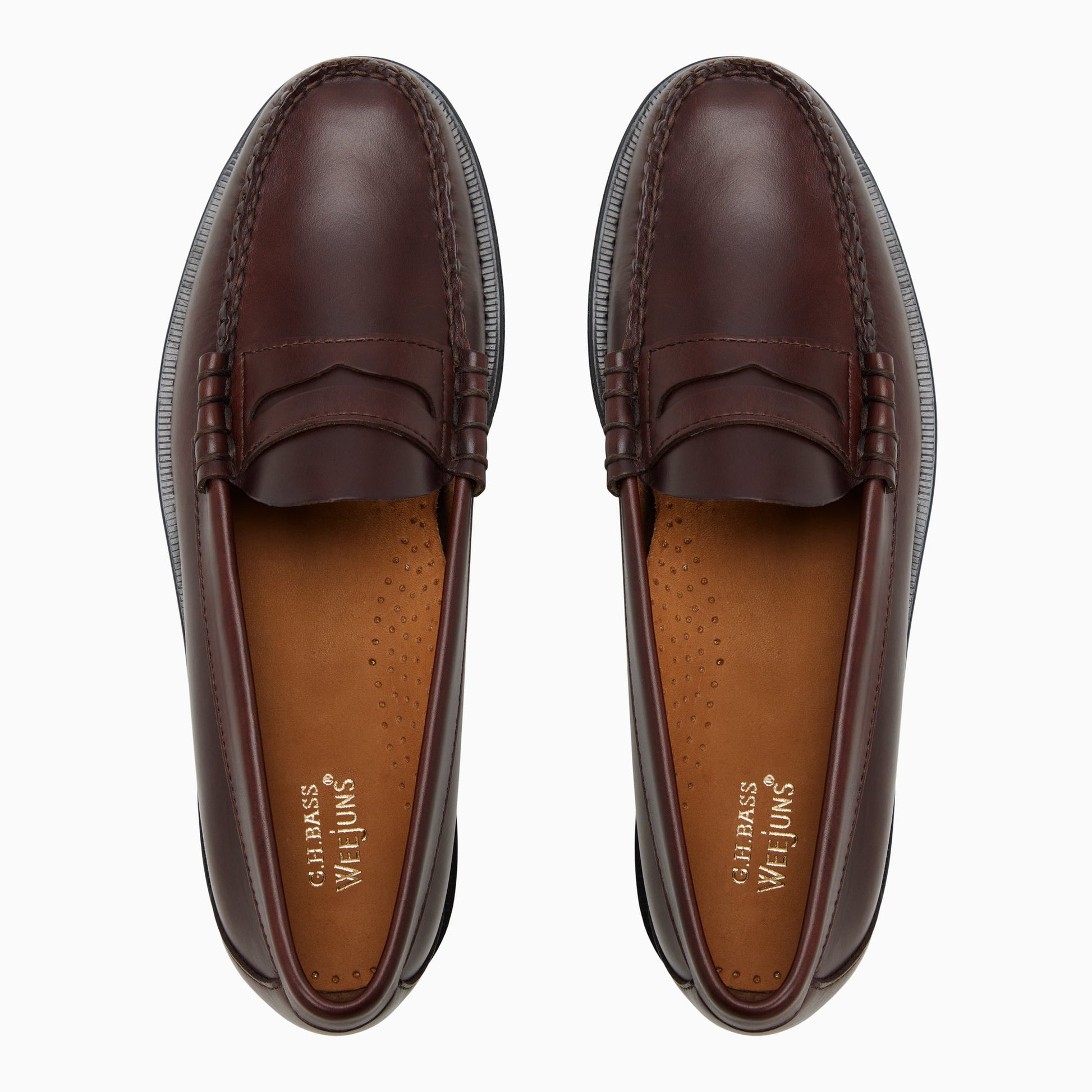 Three-quarter angle of Medium brown Mens Larson Heritage Weejuns® Penny Loafer Penny Loafers's front side