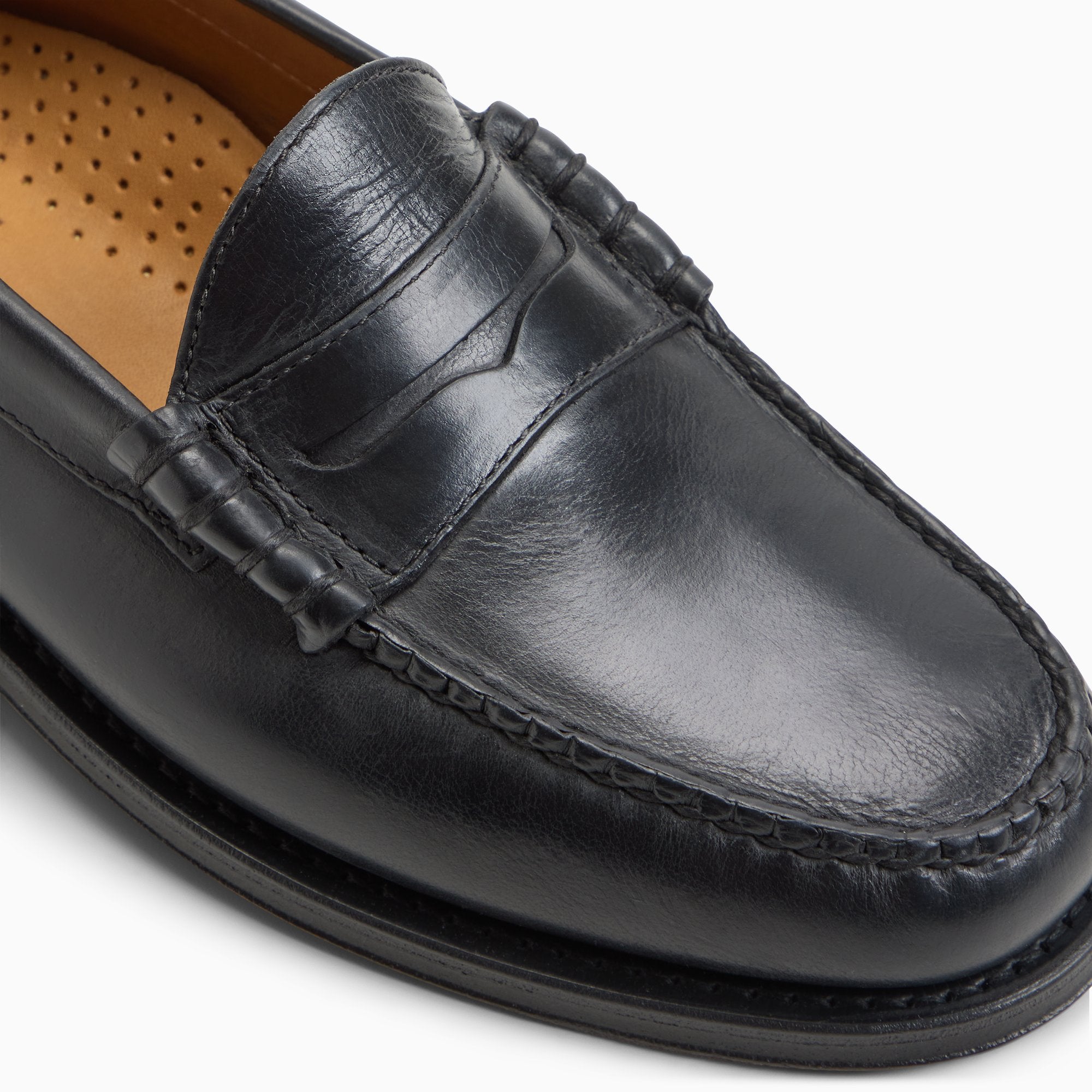 Ghb x bm Black | G.H. Bass