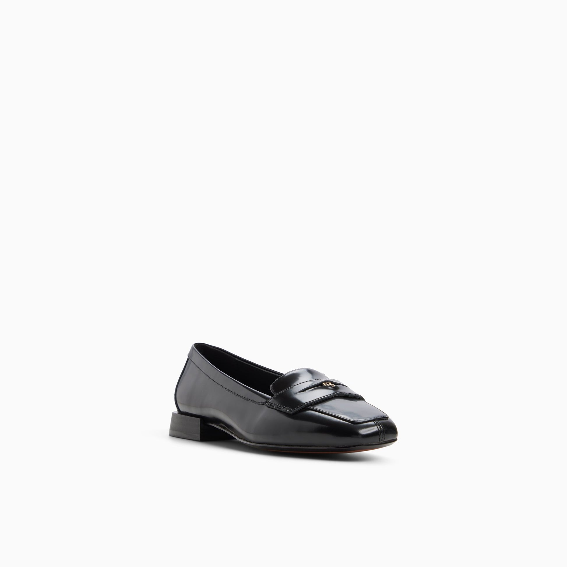 Three-quarter angle of Black Dawn_lm 's back side