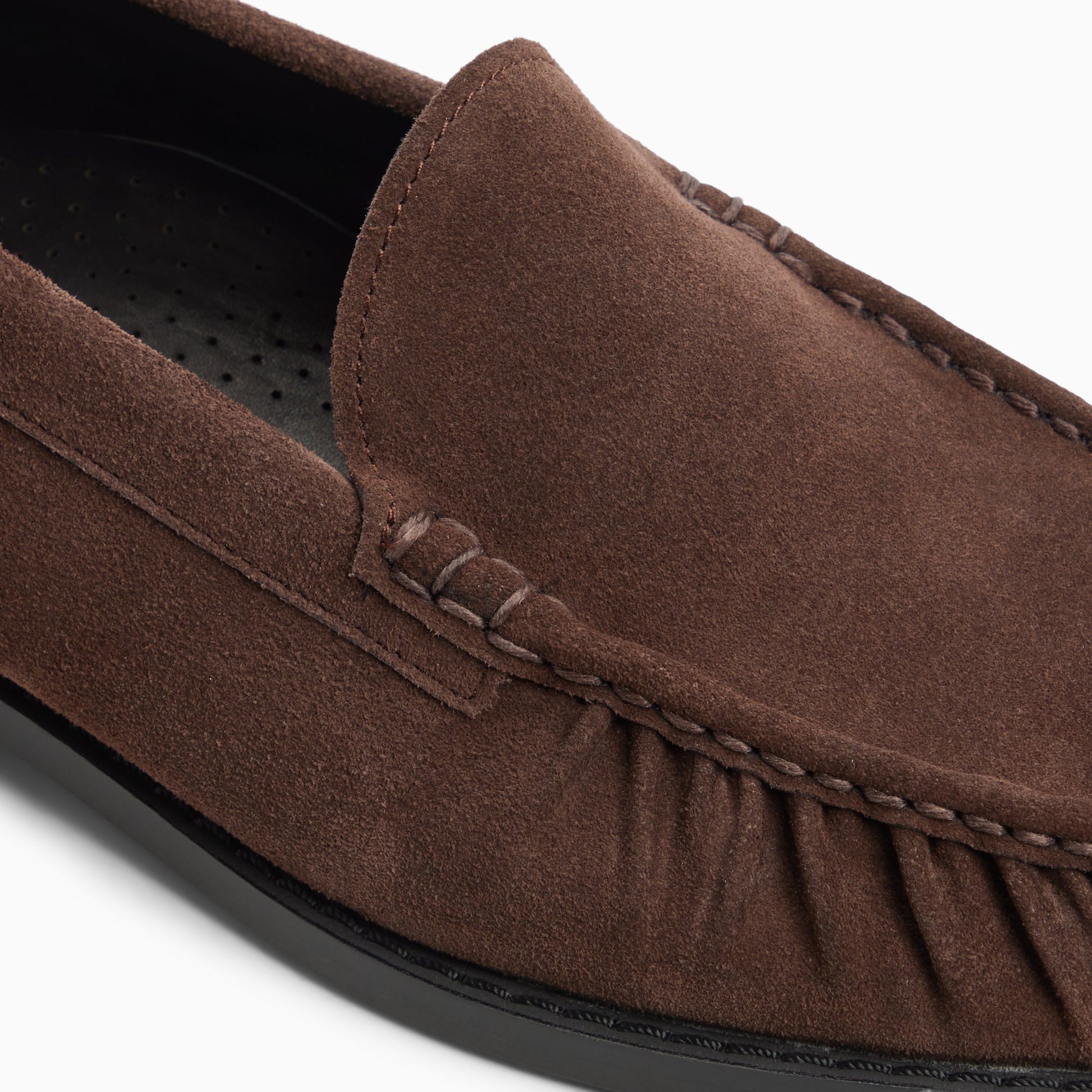 Top-down view of the Brown Men's Venetian Gathered Weejuns® Loafer Venetian Loafers