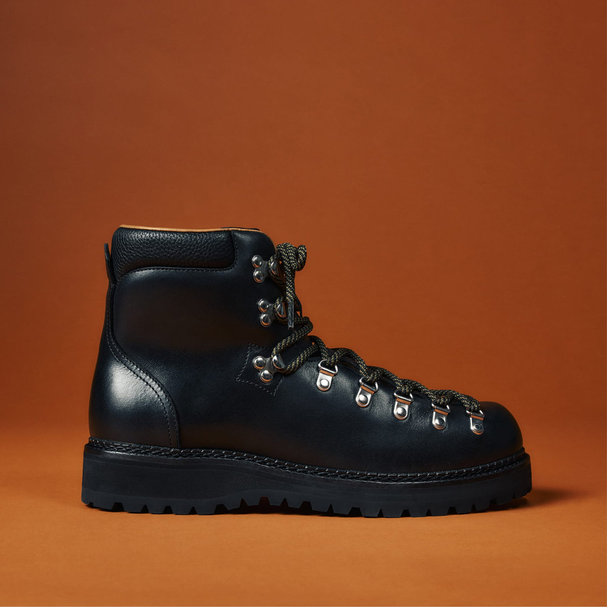 Product media for Men's Frontier Hiker Ankle Boot