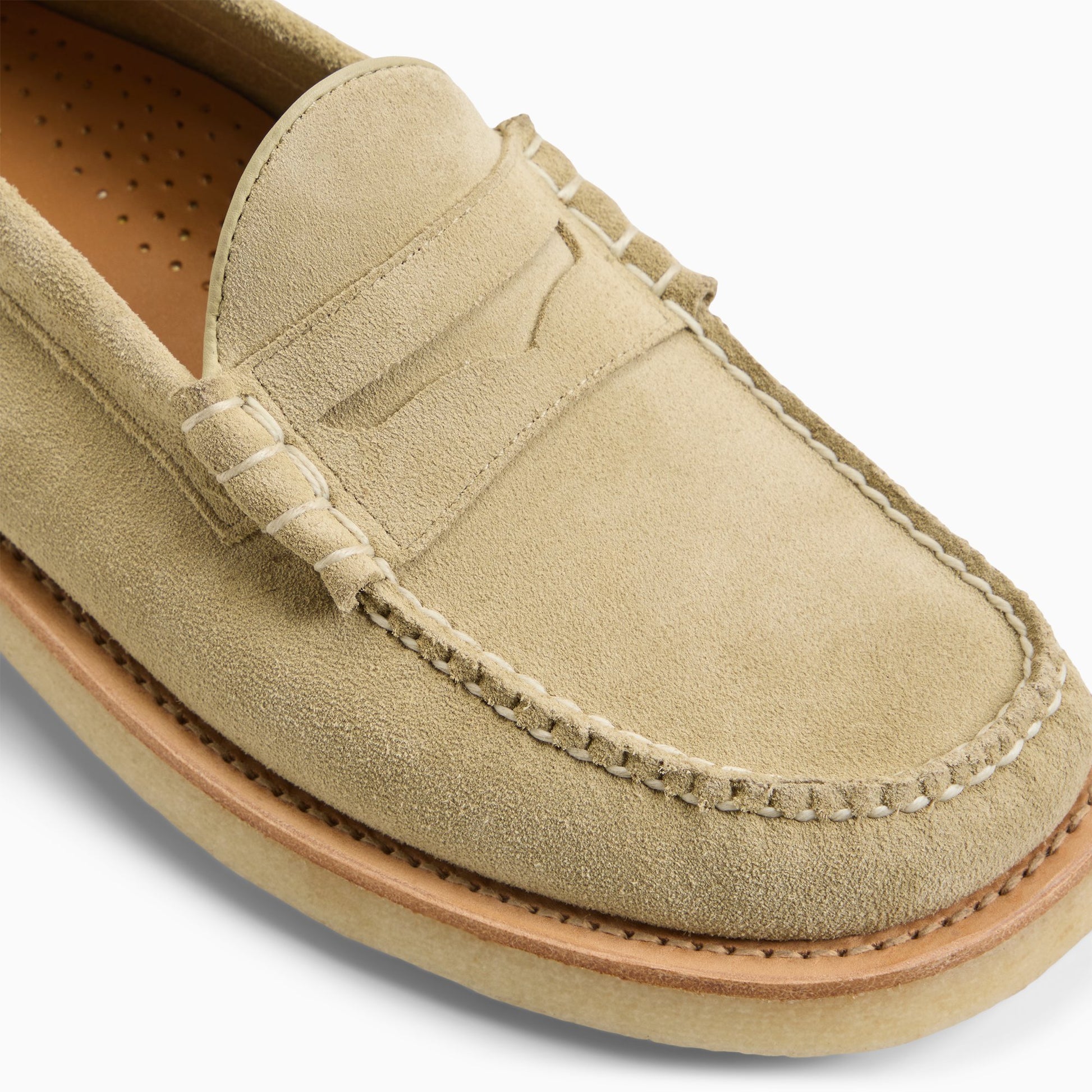 Supports marketing pour GHB x Clarks